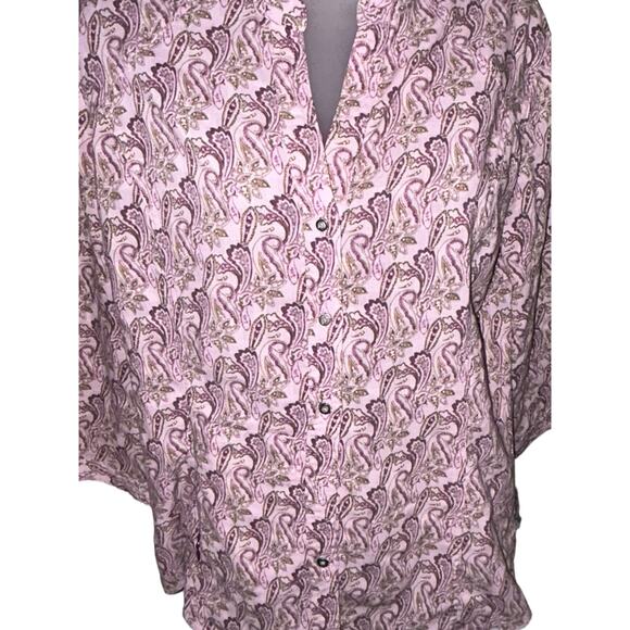 North Face Women's Large Pink Paisley Button Down Roll Tab Shirt V-neck - Picture 2 of 5